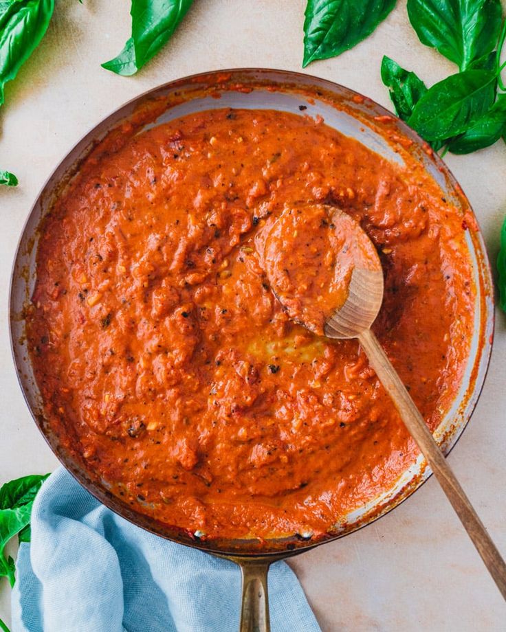 Creamy harissa tomato pasta sauce